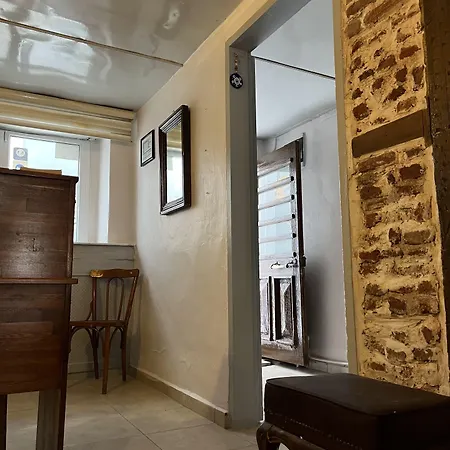 Macide Hanim Konagi *