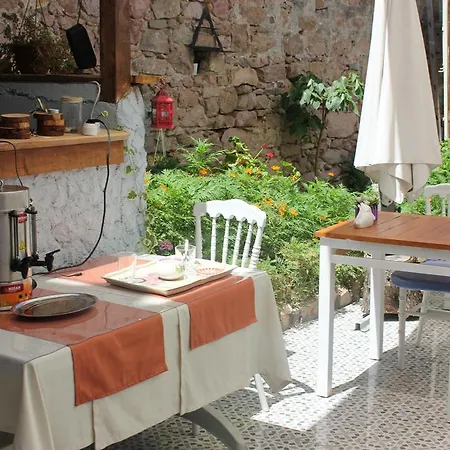 Macide Hanim Konagi Ayvalı