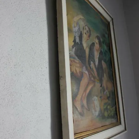 Δωμάτια σε οικογενειακή κατοικία Macide Hanim Konagi *