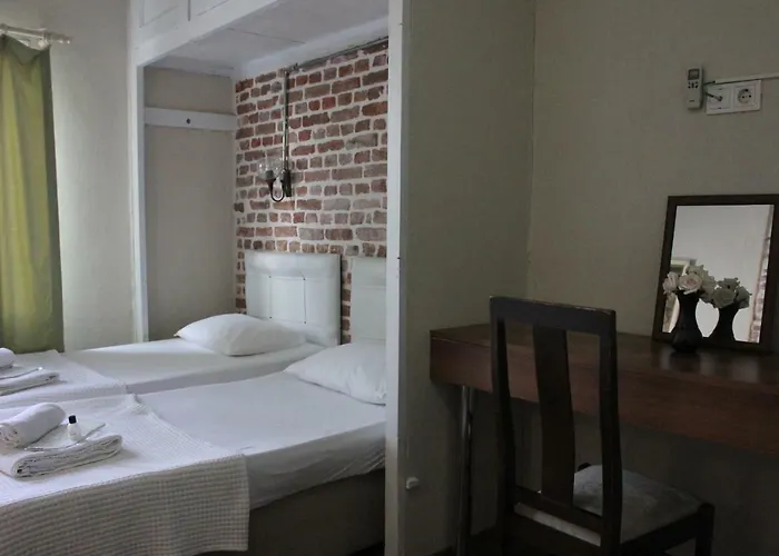 Macide Hanim Konagi Homestay Ayvalik